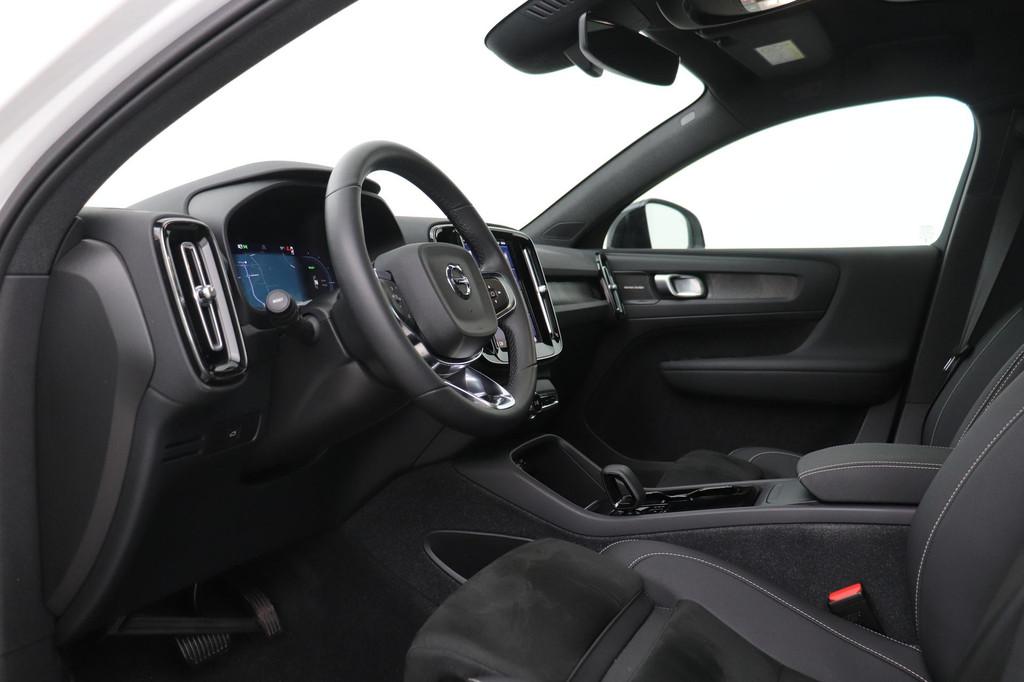 Volvo C40 Recharge Ultimate 69 kWh | Panoramadak | ACC | 360, Stof, Gebruikt, Adaptive Cruise Control, 435 min