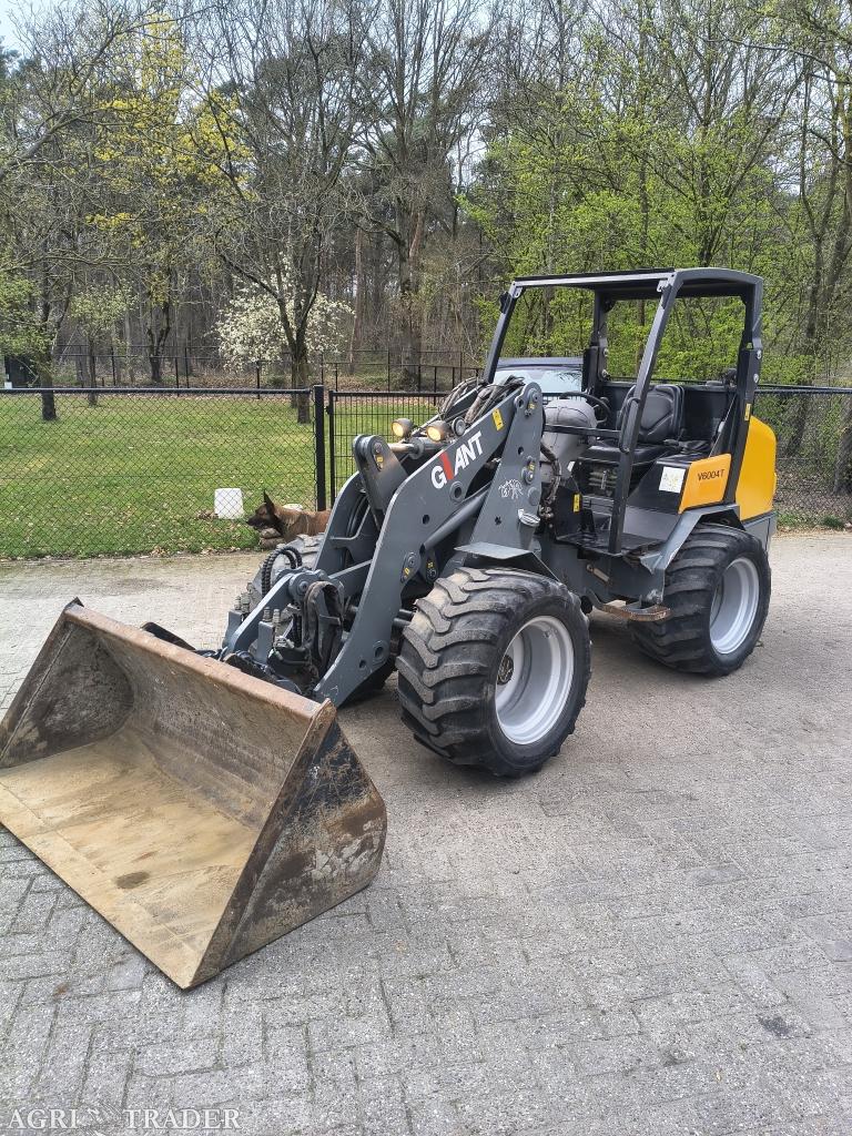 Giant v6004t minishovel schaffer wiedemann, Zakelijke goederen, Machines en Bouw | Kranen en Graafmachines, -, Niet opgegeven