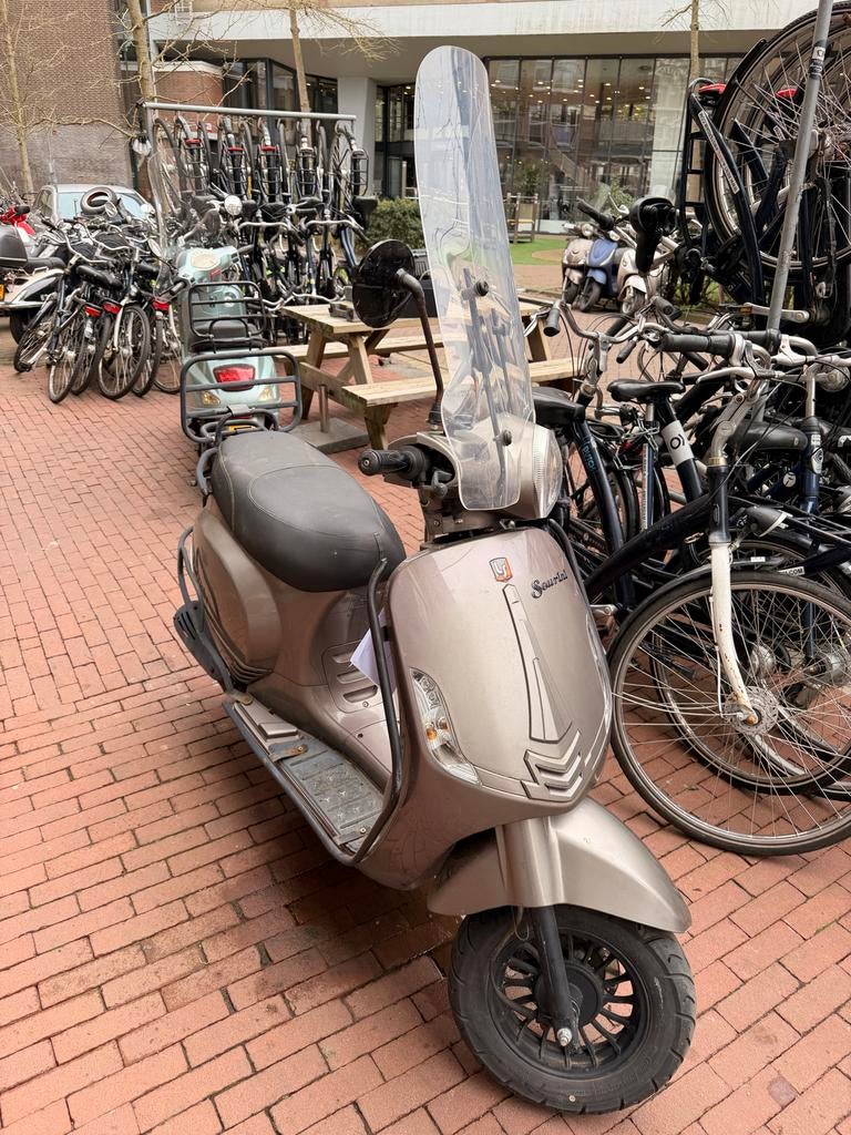 La Souris scooter 4t 2021, 9600km, Ophalen, Gebruikt, Maximaal 45 km/u, Benzine