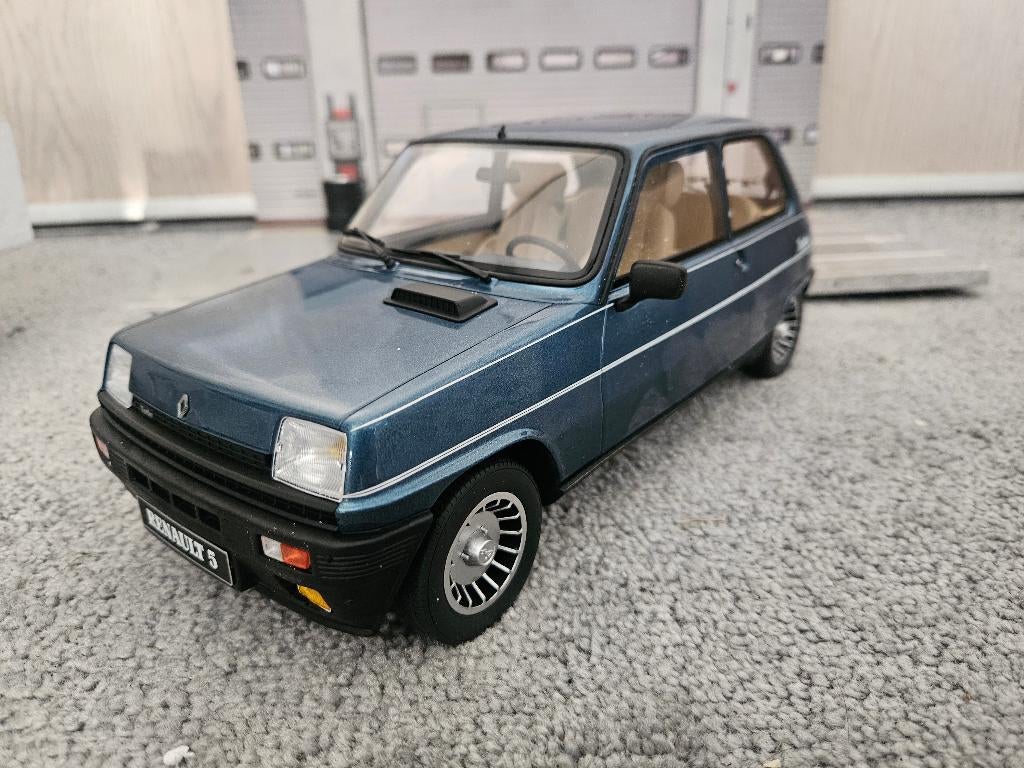 OttOMobile Renault 5 Alpine Turbo 1984 1/12 in ovp, Hobby en Vrije tijd, Modelauto's | 1:5 tot 1:12, Ophalen of Verzenden, Zo goed als nieuw