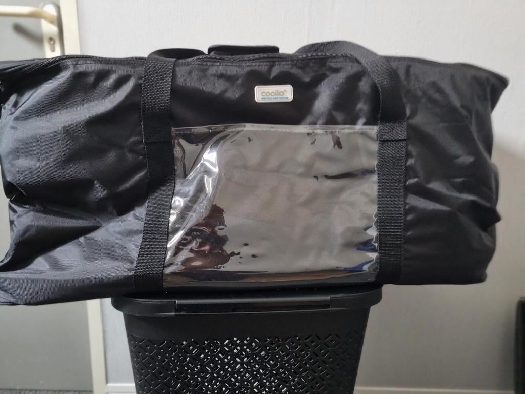 Handige zwarte reistas - Coolio, Ophalen, 30 cm of meer, Zwart, Nieuw