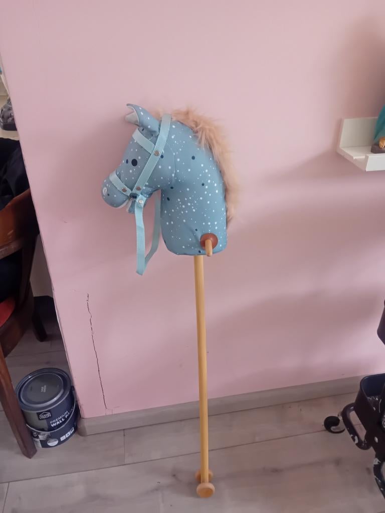 Hobbypaardje blauw met stippen, Ophalen, Zo goed als nieuw, Jongen of Meisje