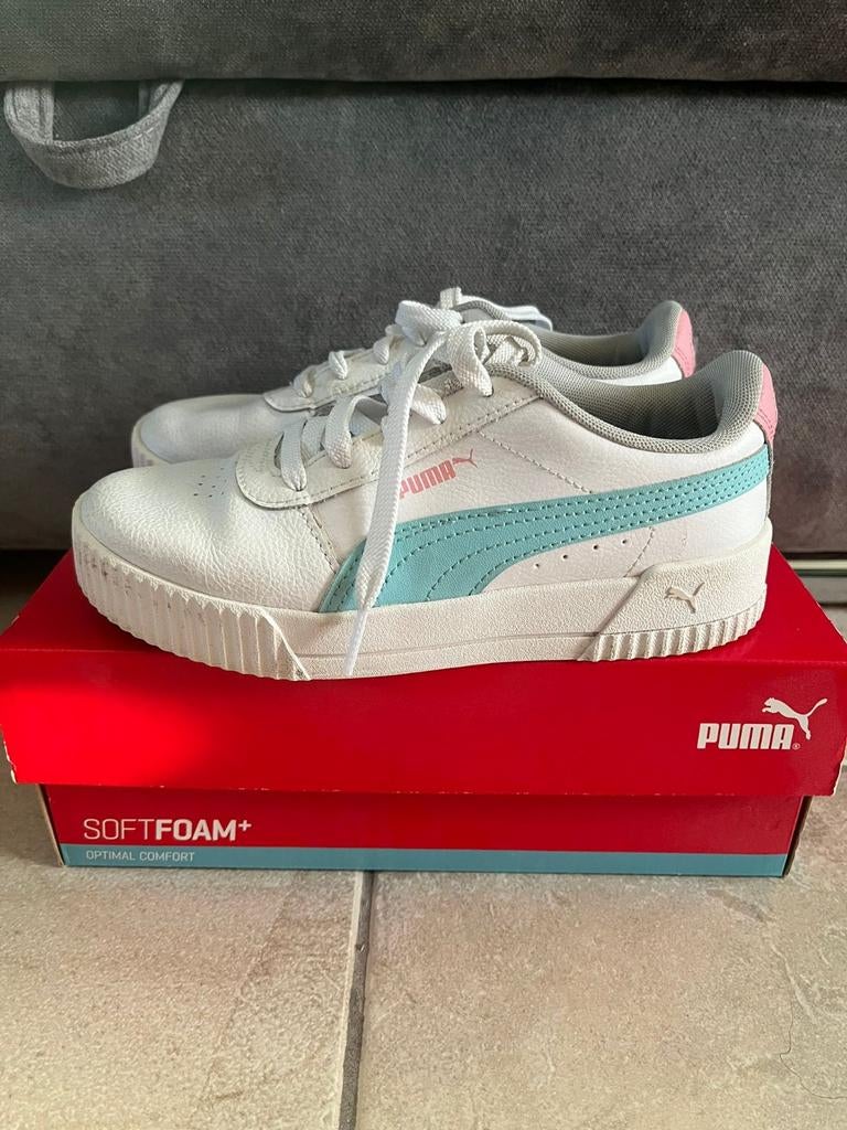 Puma sneakers wit met roze en blauw Carina L PS maat 34, Puma, Ophalen of Verzenden, Zo goed als nieuw, Jongen of Meisje