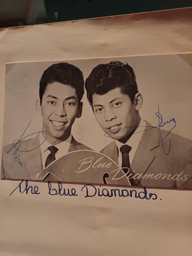 Gesigneerde foto The Blue Diamonds, Verzamelen, Ophalen of Verzenden, Gebruikt, Foto of Kaart, Gesigneerd