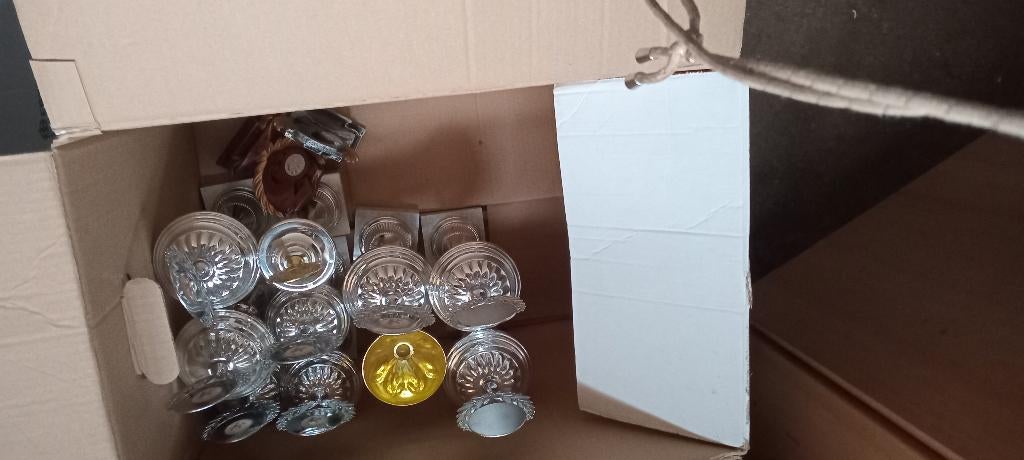 Gratis, voor 1 pak koffie Bekers, trofee., Ophalen, Zo goed als nieuw