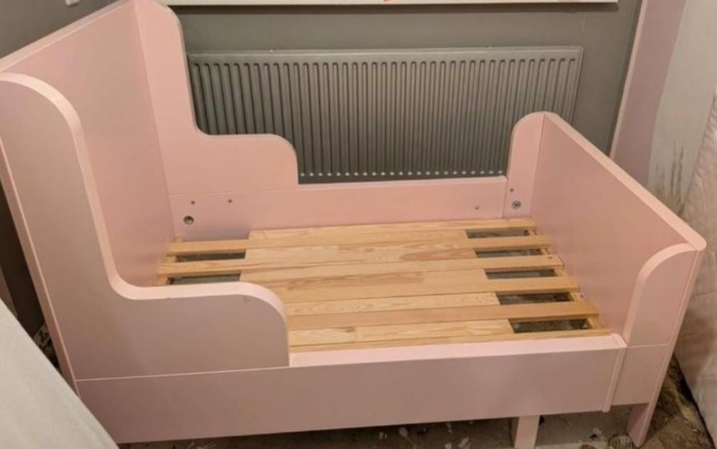 Meisjes bed, Kinderen en Baby's, Kinderkamer | Bedden, Ophalen, 140 tot 160 cm, 70 tot 85 cm