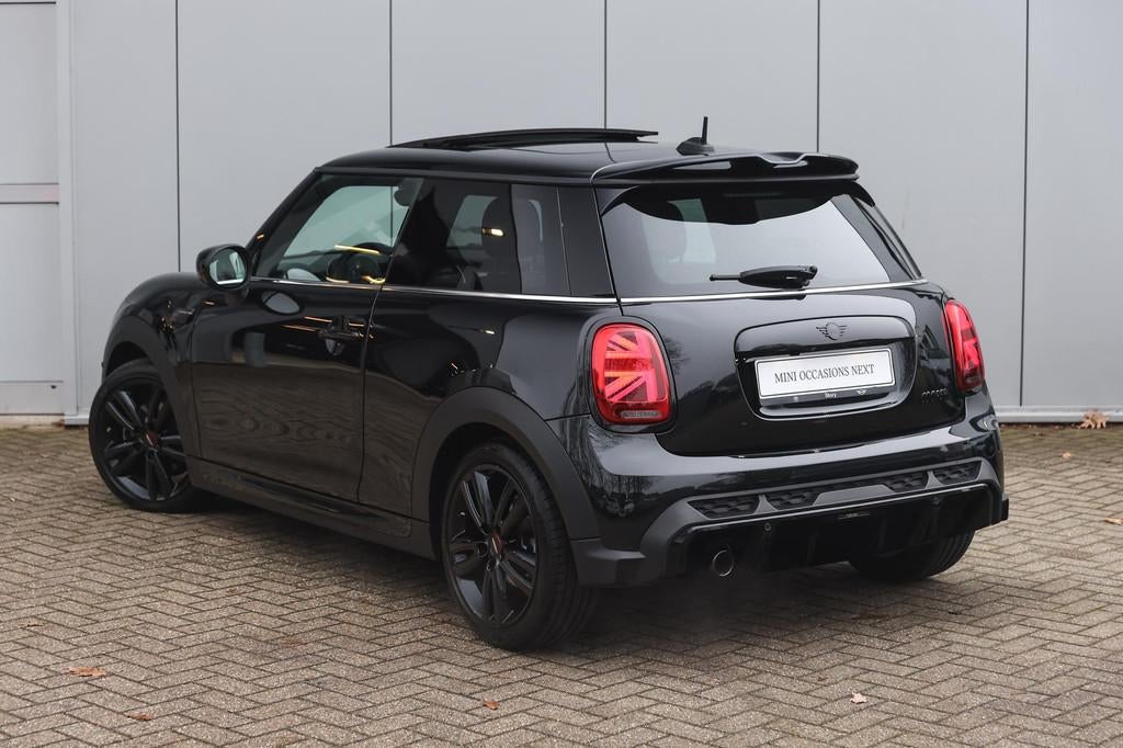 MINI Cooper John Cooper Works Automaat / Panoramadak / Sport, 12 maanden, 136 pk, Gebruikt, 4 stoelen
