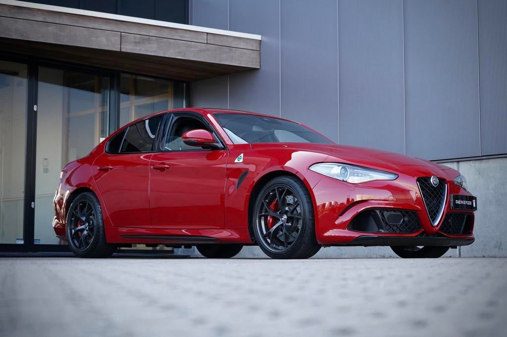 Alfa Romeo Giulia 2.9 V6 Quadrifoglio M6, Auto's, Achterwielaandrijving, Gebruikt, 510 pk, USB