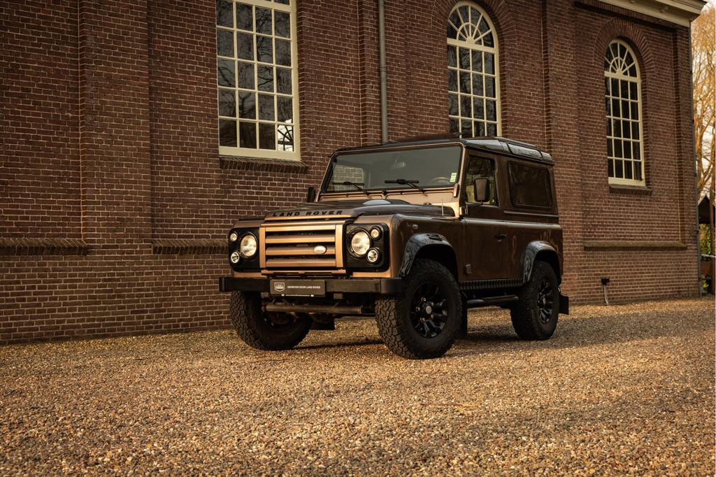 Land Rover Defender 2.4Tdci Station Wagon Rough Edition, Auto's, Bestelauto's, 4 cilinders, 122 pk, 10 km/l, Vierwielaandrijving
