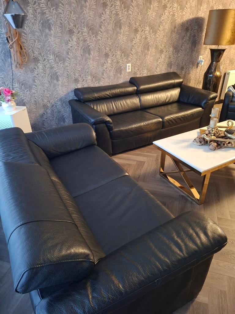 Bankstel zwart lederen 2.5 - 2 zits, Gebruikt, Ophalen of Verzenden, Rechte bank, Vierpersoons of meer