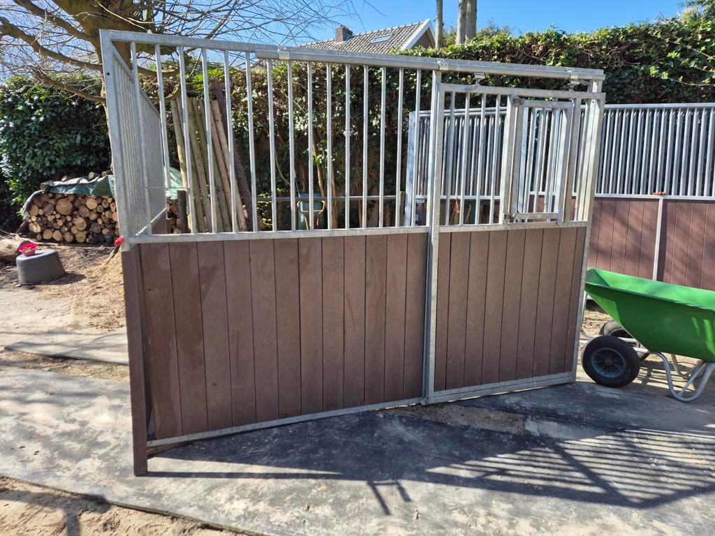 Paardenboxen , 2 stuks , 3x3mtr, Dieren en Toebehoren, Stalling en Weidegang, Stalling, 1 paard of pony