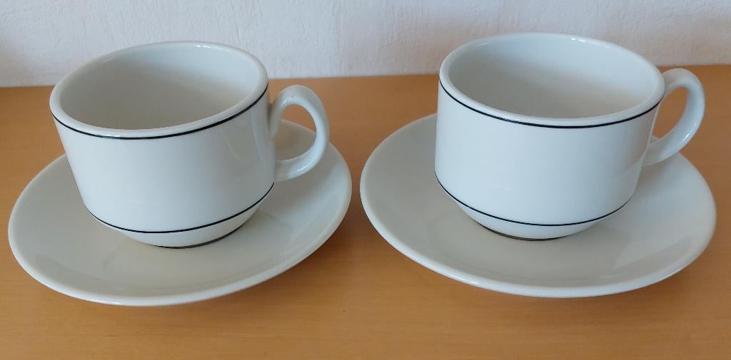 Set à twee Wedgwood Royal Tuscan Josiah hotelkop-en schotels, Ophalen, Gebruikt, Wedgwood, Kop(pen) en/of Schotel(s)