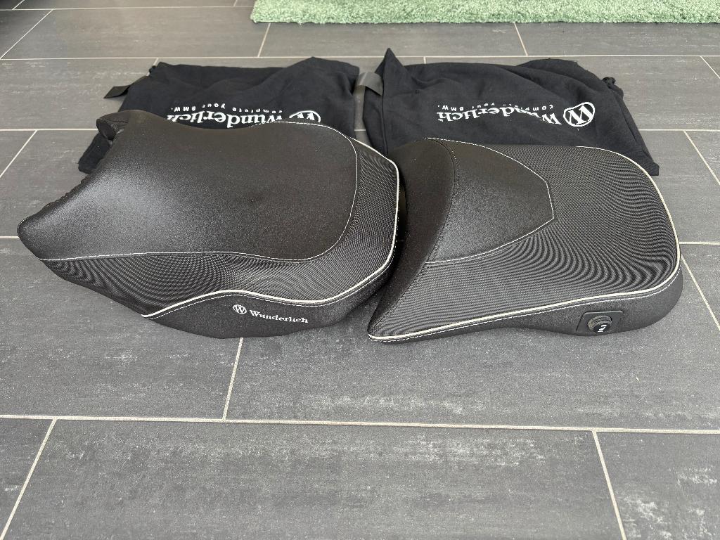 Wunderlich zadel met verwarming voor BMW R 1250 GS Adventure, Motoren, Accessoires | Overige, Ophalen, Zo goed als nieuw