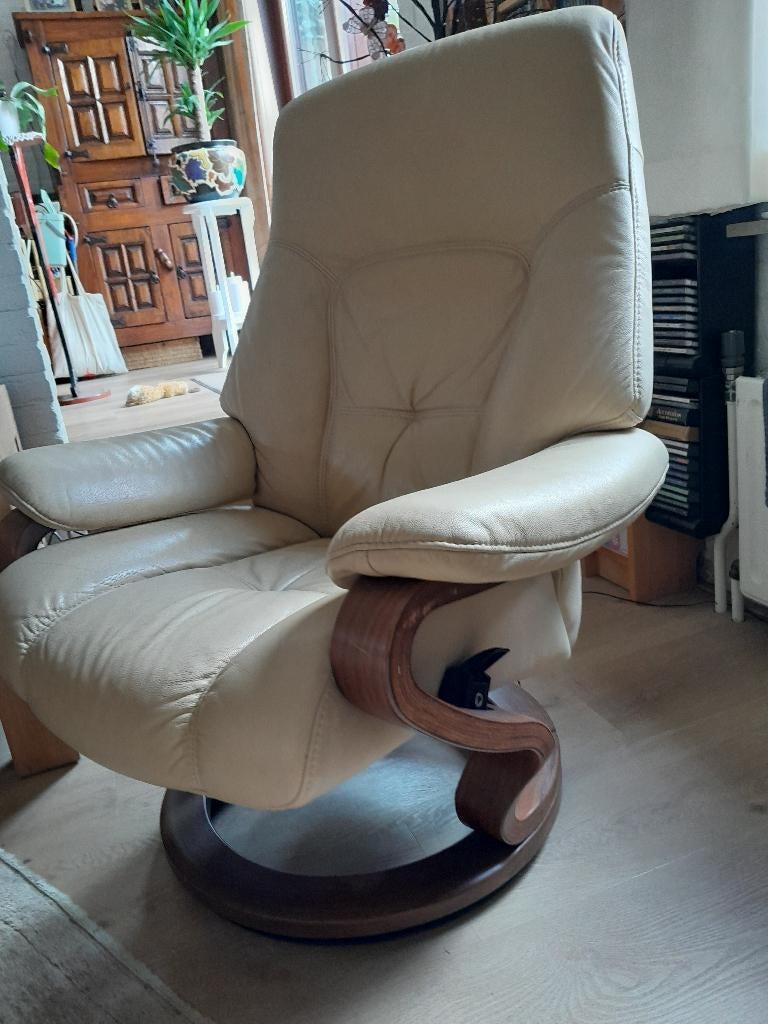 Relax stoel, Ophalen, Gebruikt, Leer, 50 tot 75 cm