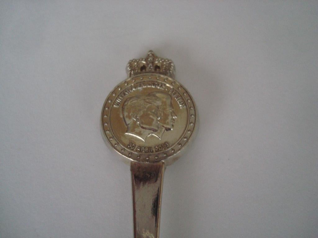 Lepeltje Willem Alexander Beatrix  D.E., Ophalen of Verzenden, Zo goed als nieuw, Nederland, Speld(je) of Lepel(tje)