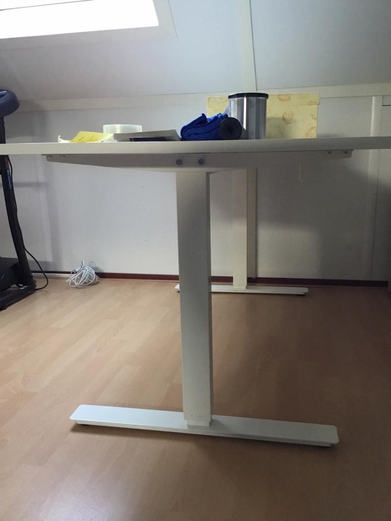 Ikea zit sta buro Trotten, Huis en Inrichting, Bureaus, Zo goed als nieuw, Ophalen
