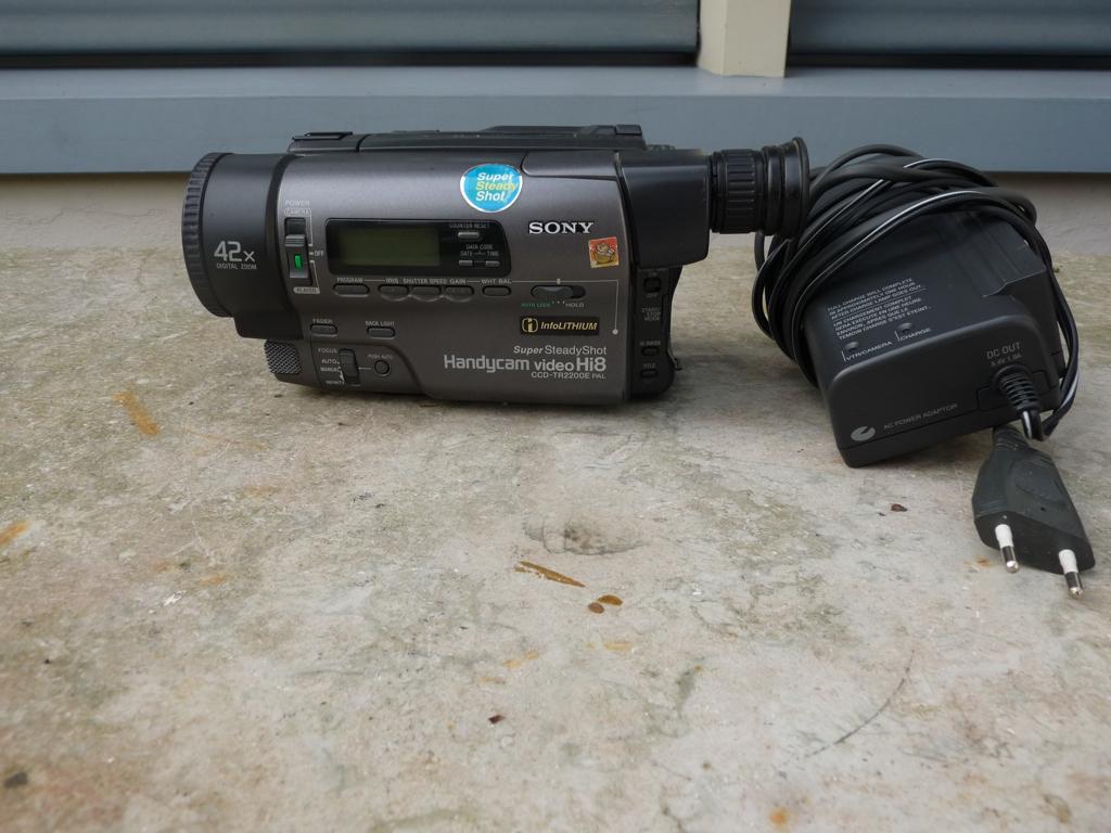 Zelf oude video digitaliseren ? Sony Video8 Hi8 camera, Ophalen, Hi 8