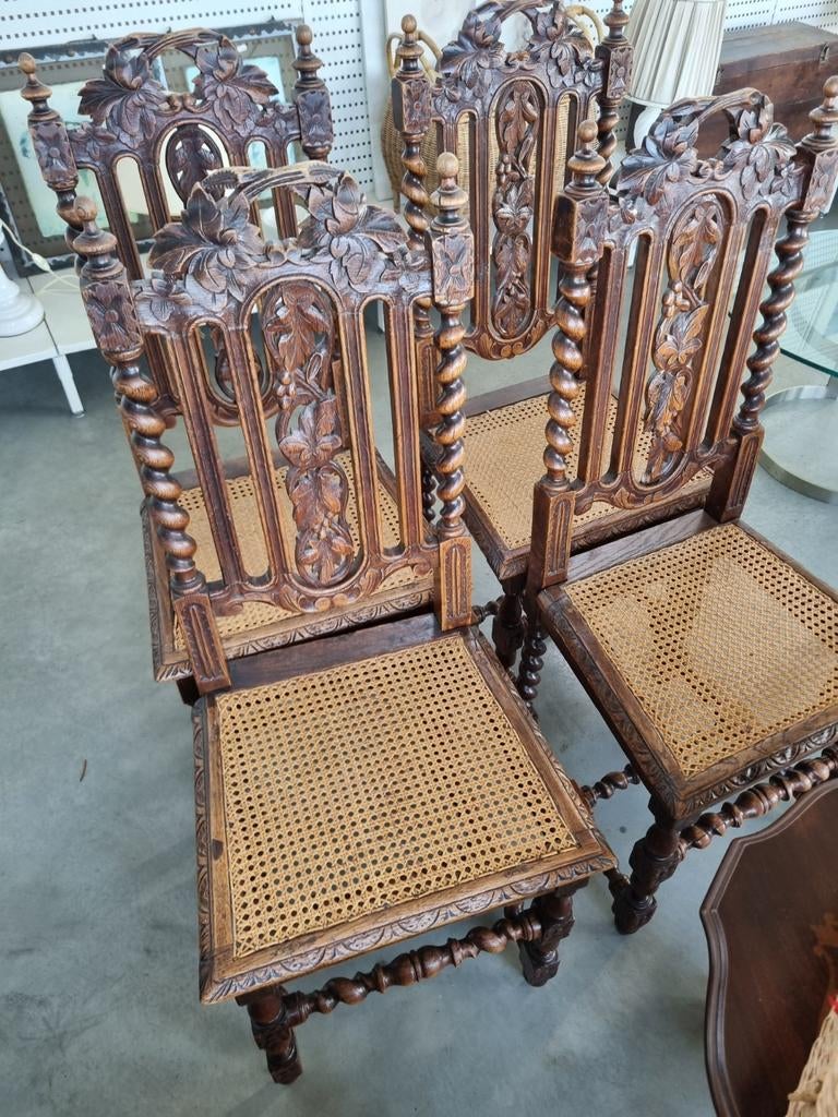 4 antieke stoelen, Ophalen