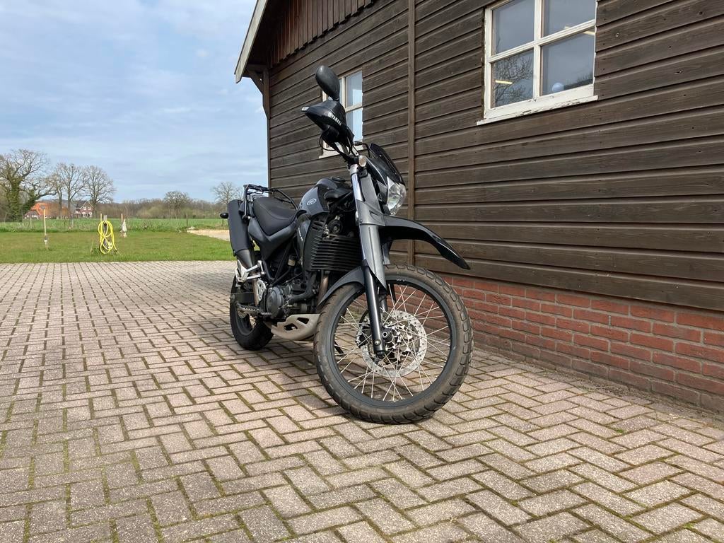 Yamaha XT660R - Allroad. 2009 lage km . Met extra,s