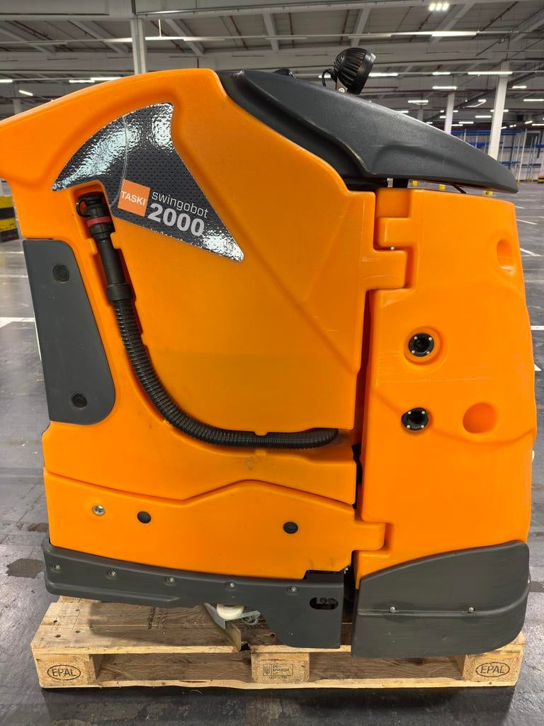 Taski SwingoBot 2000 schrob-/zuigrobot – defect, Zakelijke goederen, Ophalen