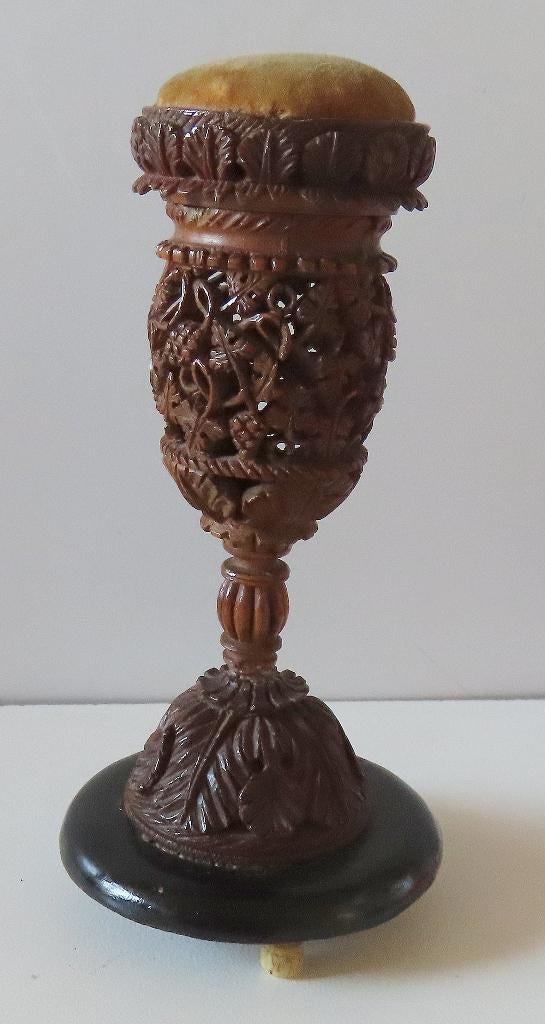 Uit inboedel; Zeldzaam antiek bestoken speldenkussen ca 1840, Verzenden