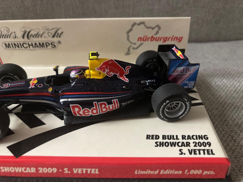 ✅ Sebastian Vettel 1:43 Showcar 2009 Red Bull Racing RB5 F1, Ophalen of Verzenden, Nieuw, Formule 1