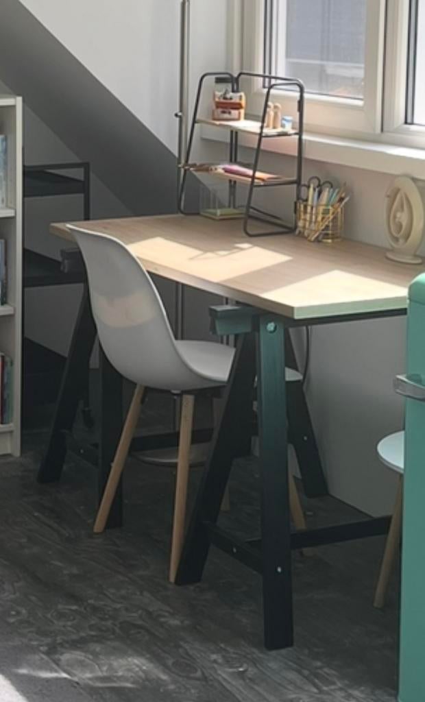 Bureau met schragen - Ideaal voor thuiswerkplek, Huis en Inrichting, Bureaus, Ophalen, Gebruikt