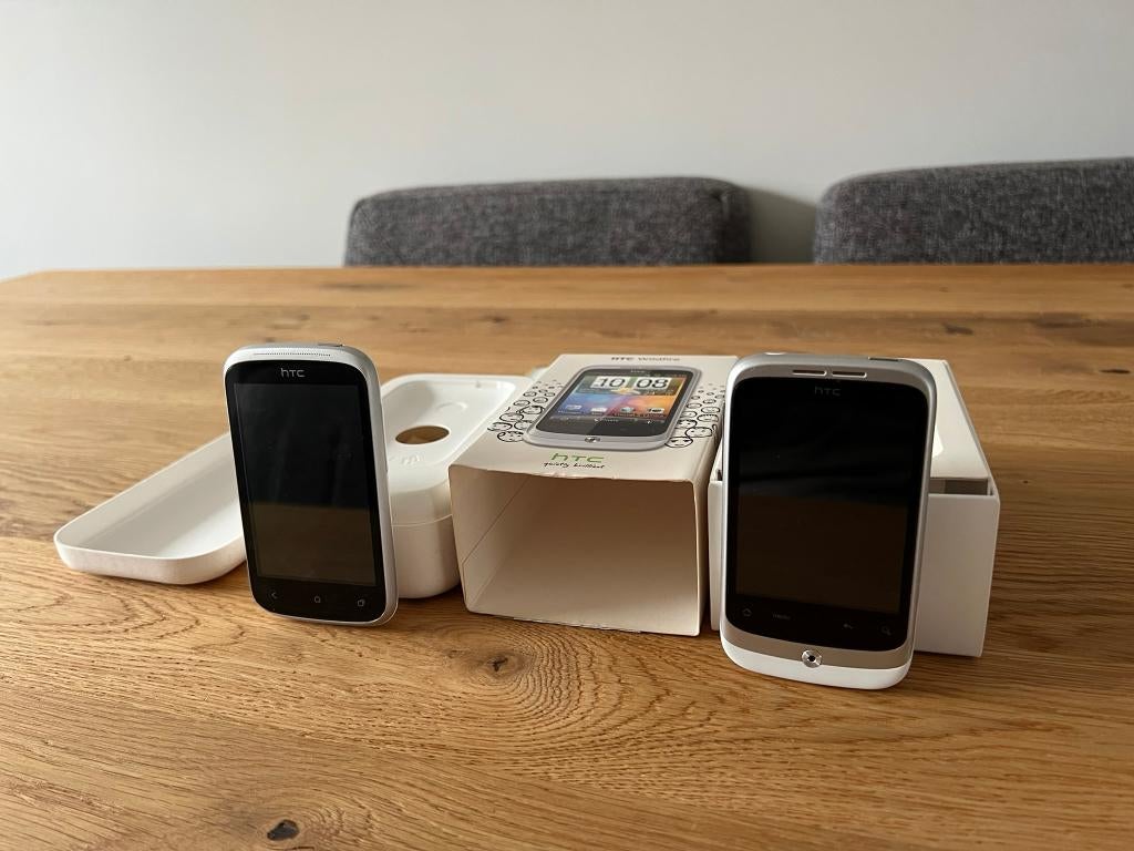 HTC Desire C (beats audio edition) + HTC Wildfire, HTC, Wit, 3 tot 6 megapixel, Ophalen of Verzenden