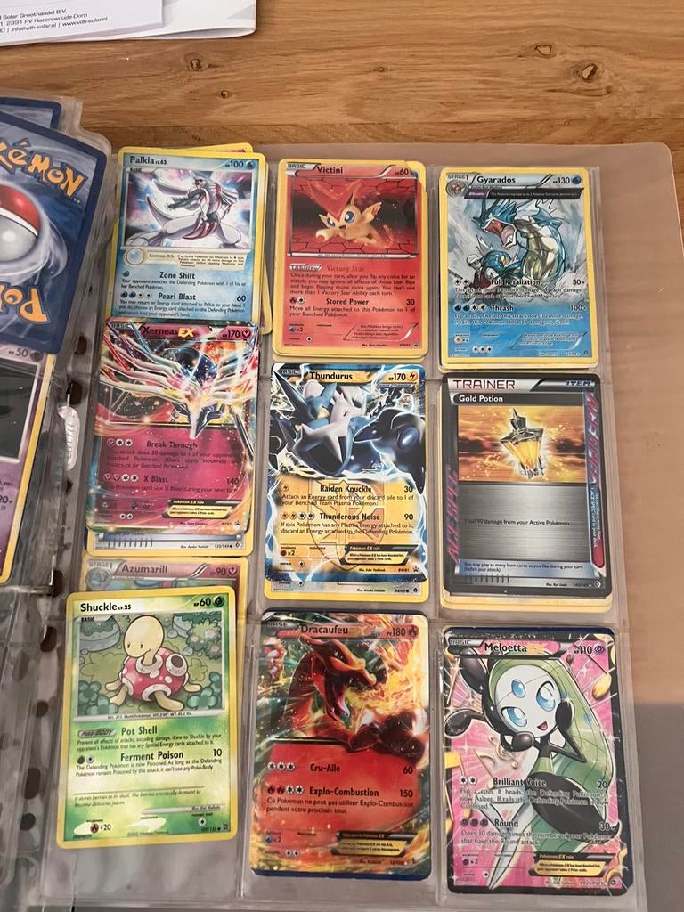 Boek vol pokemon kaarten, Ophalen of Verzenden, Zo goed als nieuw