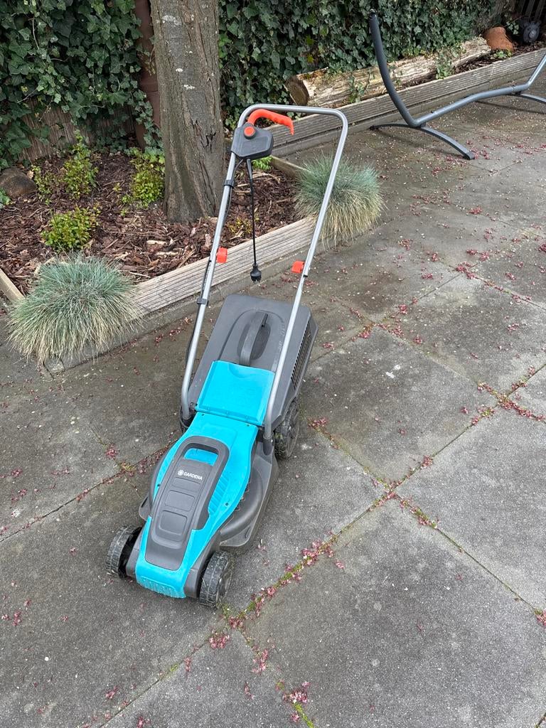 Gardena PowerMax 1100/32 grasmaaier met opvangbak, Ophalen, Gebruikt, Elektrische grasmaaier, Opvangbak