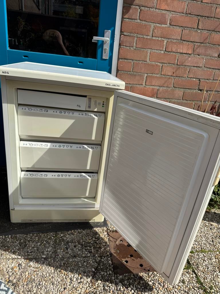 AEG ÖKO-ARCTIS vrieskast, Witgoed en Apparatuur, Vriezers en Diepvrieskisten, Gebruikt, Minder dan 85 cm, Minder dan 60 cm, Vrijstaand