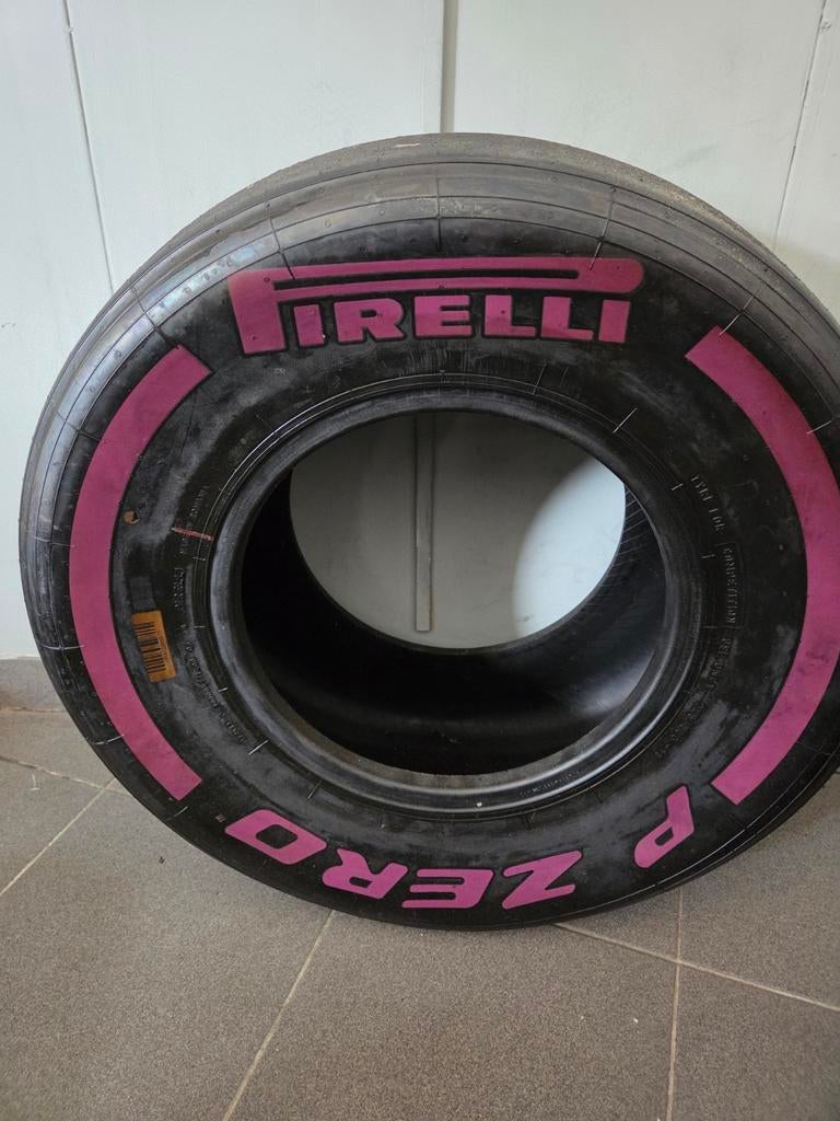 Pirelli F1 band ultra soft (paars), Verzamelen, Ophalen of Verzenden, Formule 1