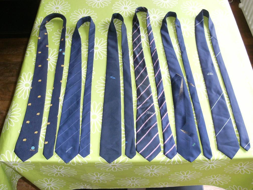 Verzameling stropdassen van bedrijven (9), Verzamelen, Merken en Reclamevoorwerpen, Ophalen of Verzenden, Zo goed als nieuw, Overige typen