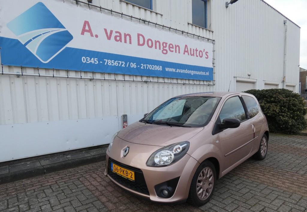 Renault TWINGO 1.2-16V MISS SIXTY,Airco,Cruise,Bltooth,DBrie, 21 km/l, Euro 5, Twingo, Gebruikt