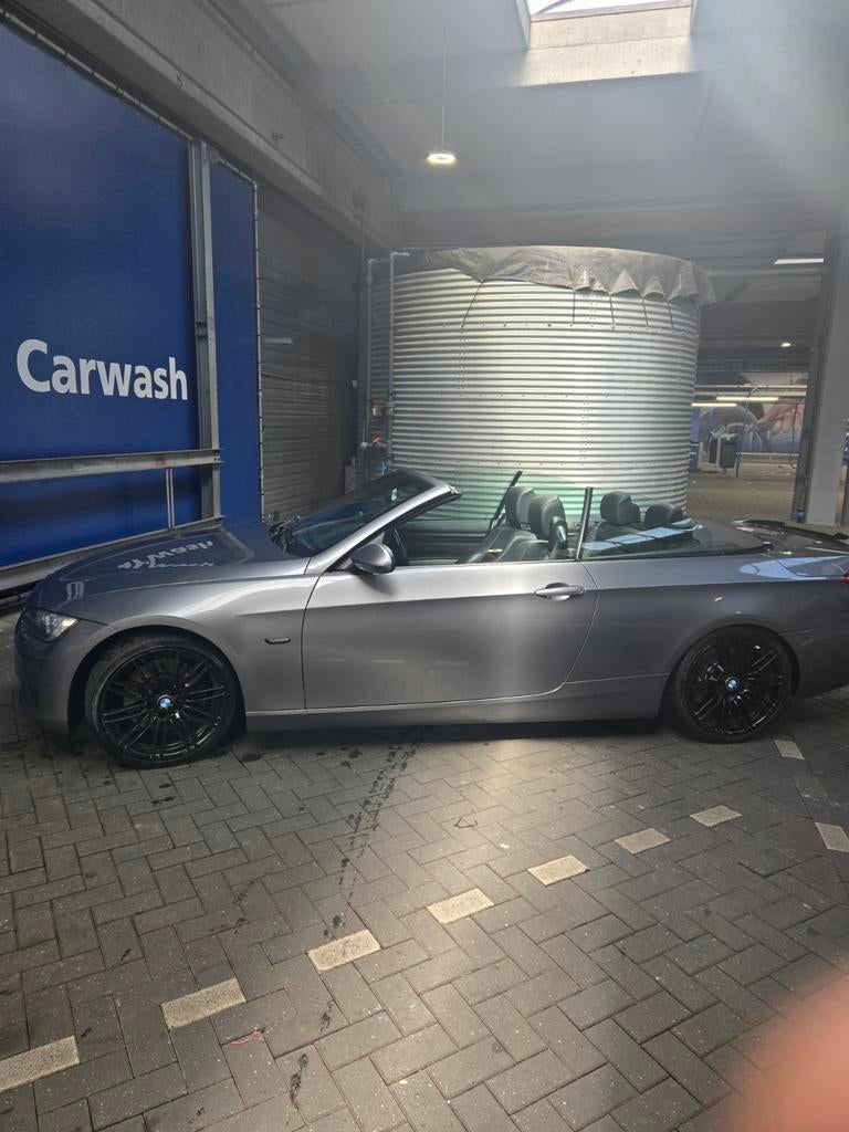 BMW 3-Serie 3.0 I 335 Cabrio e93 AUT 2007 Grijs, Auto's, BMW, Automaat, Achterwielaandrijving, Zwart, Cabriolet