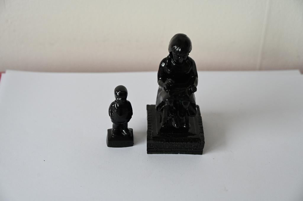 Beeld Bartje en zus Lammechien, Ophalen of Verzenden, Zo goed als nieuw, Mens