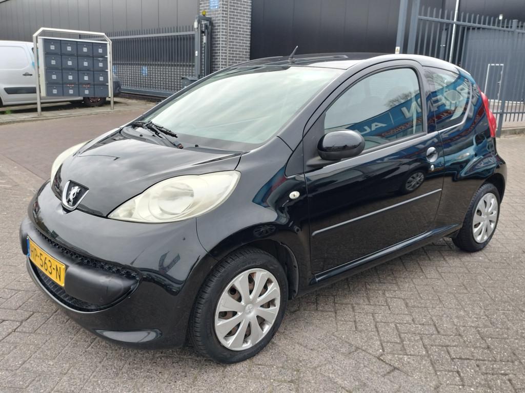 Peugeot 107 1.0-12V XR 3 Drs Airco Nw APK (bj 2006), Voorwielaandrijving, Gebruikt, 765 kg, 4 stoelen