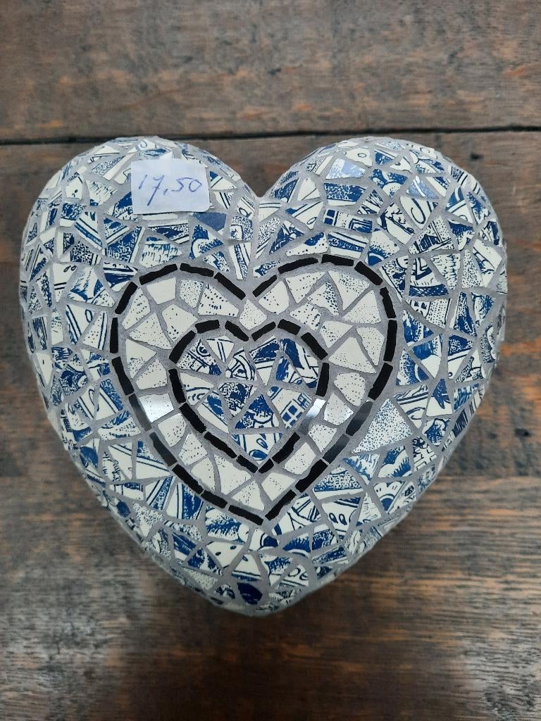 Mozaïek, dik hart met mozaïek steentjes gemaakt., Ophalen of Verzenden, Nieuw