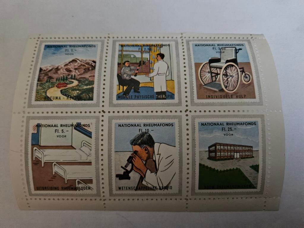 Oude Sluitzegels van Nationaal Rheumafonds, Verzamelen, Merken en Reclamevoorwerpen, Verzenden, Gebruikt, Overige typen