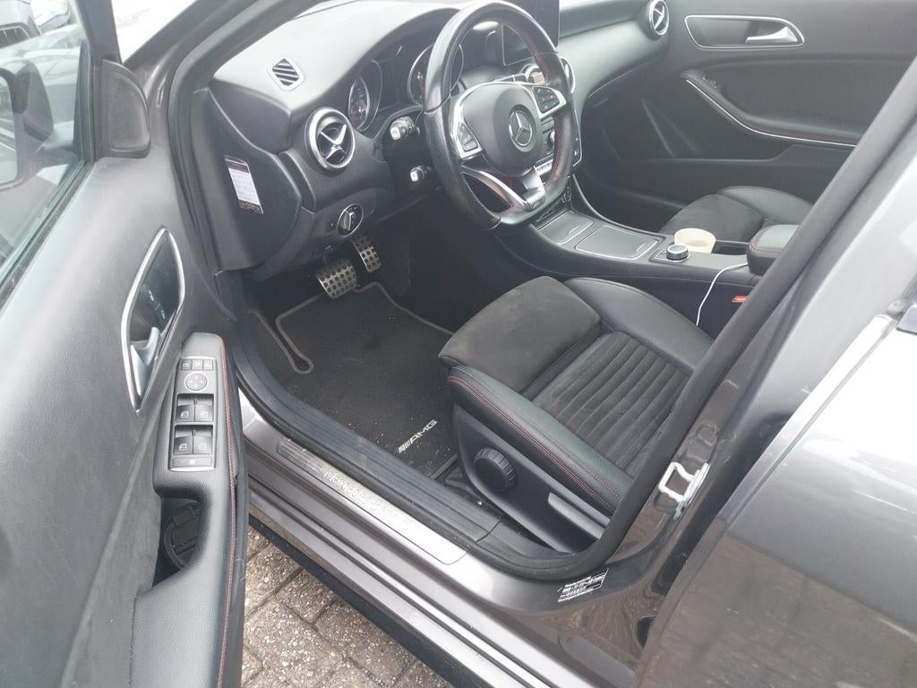 Mercedes-Benz A-Klasse A180 1.6 Blue EFF Aut7 2017 Grijs, Auto's, Mercedes-Benz, 65 €/maand, 1295 kg, 4 cilinders, 122 pk