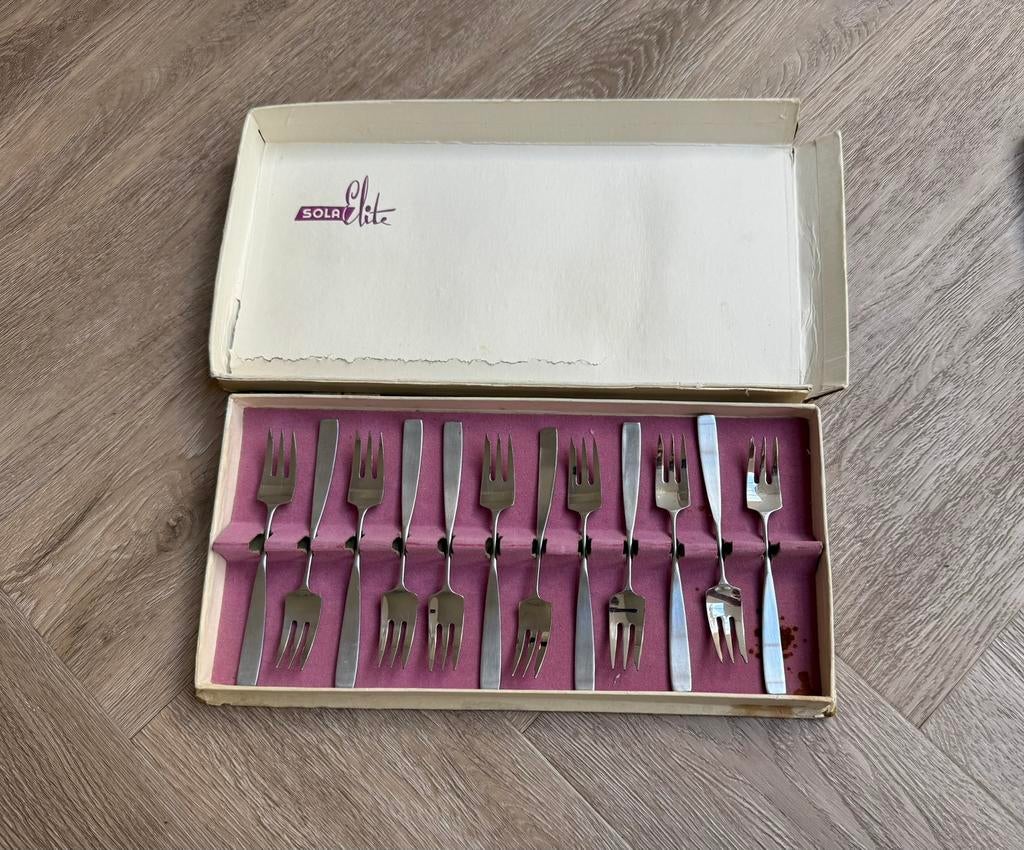 Sola Elite vorkjes, Huis en Inrichting, Keuken | Bestek, Zo goed als nieuw, Bestekset, Ophalen