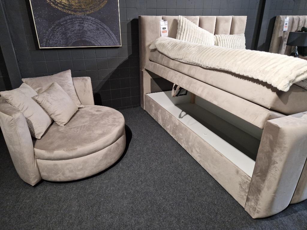 Voorraad | Luxe Velvet Boxsprings Met Opbergruimte - Utrecht, Ophalen, Crème, Info@trendvortex.com, Stuartweg 1g Vianen