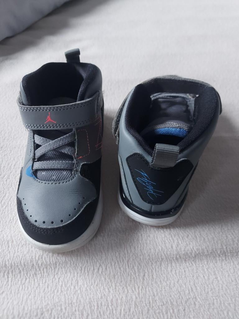 Jordan Flight maat 25, Ophalen of Verzenden, Zo goed als nieuw, Jongetje of Meisje, Schoentjes