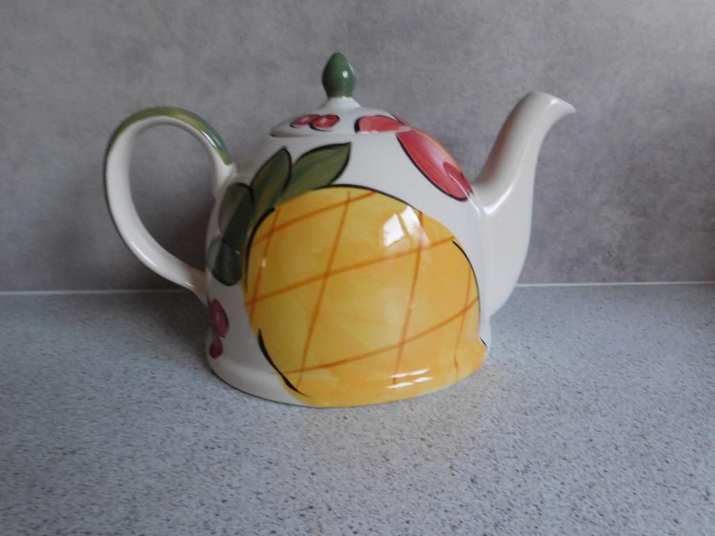 Theepot Fruit Ananas Kiwi Watermeloen Melitta, Overige typen, Ophalen of Verzenden, Zo goed als nieuw, Overige stijlen