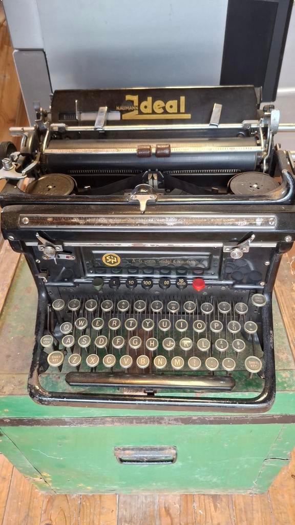 Antieke schrijfmachine, Ophalen