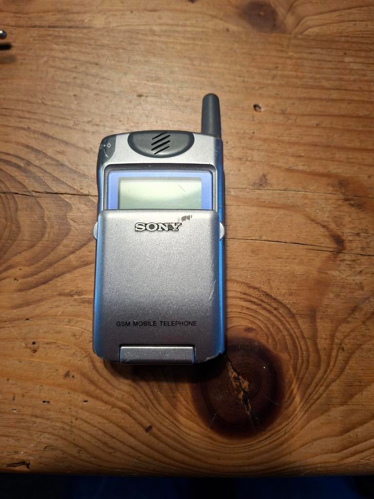 Sony CMD Z5 met lader, Verzenden, Zwart, Overige systemen