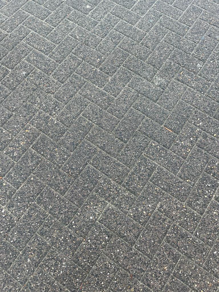 Betonklinkers , moeten nu weg ., Tuin en Terras, Gebruikt, Verzenden, Klinkers, 10 m² of meer