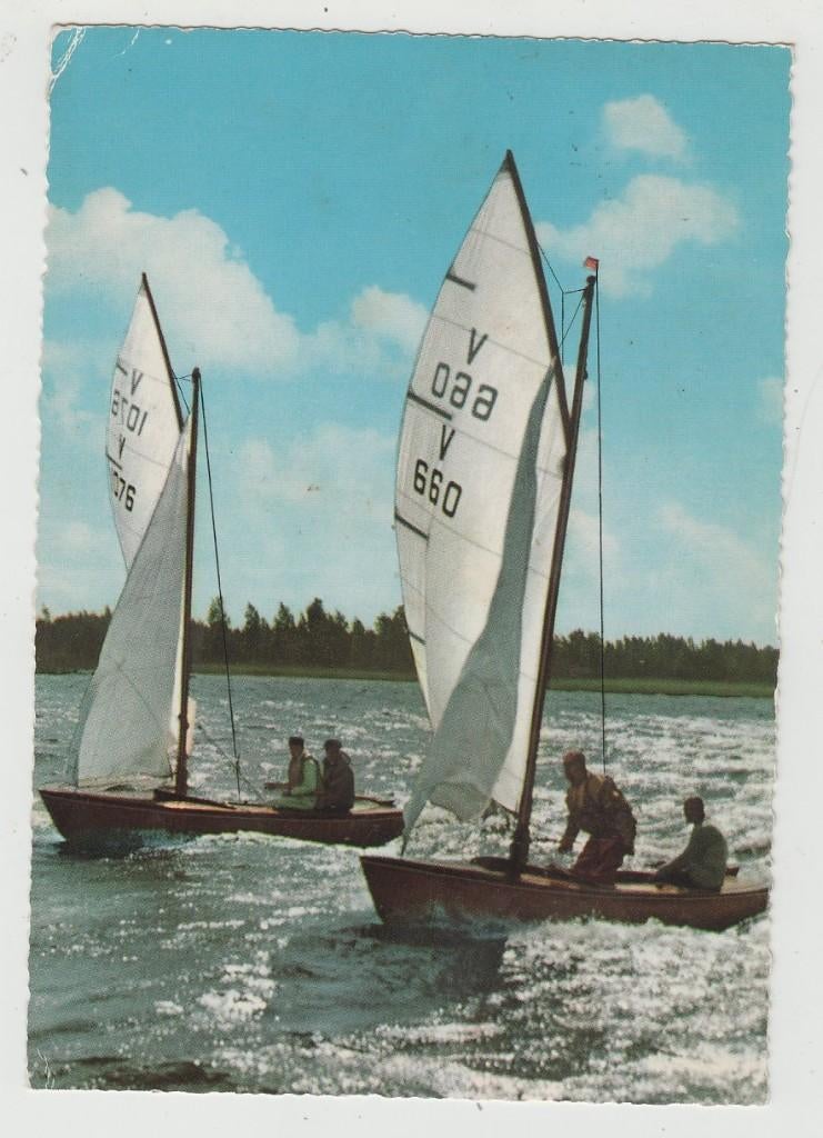 Zeilen in Loosdrecht Vrijheid 660 en1076, Verzamelen, Ansichtkaarten | Nederland, Ophalen of Verzenden, 1980 tot heden, Gelopen