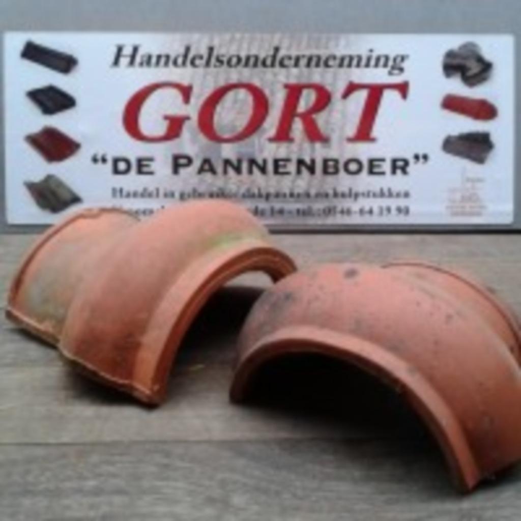 VHV dakpannen vorsten & gevelpannen bij GORT DE PANNENBOER, Doe-het-zelf en Verbouw, Dakpannen en Dakbedekking, Ophalen, Gebruikt