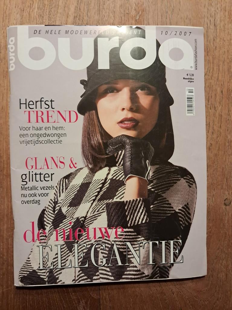 Burda oktober 2007, Ophalen of Verzenden, Vrouw, Burda